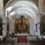 Interior de la iglesia de San Martín de Trevejo, Sierra de Gata (Cáceres)